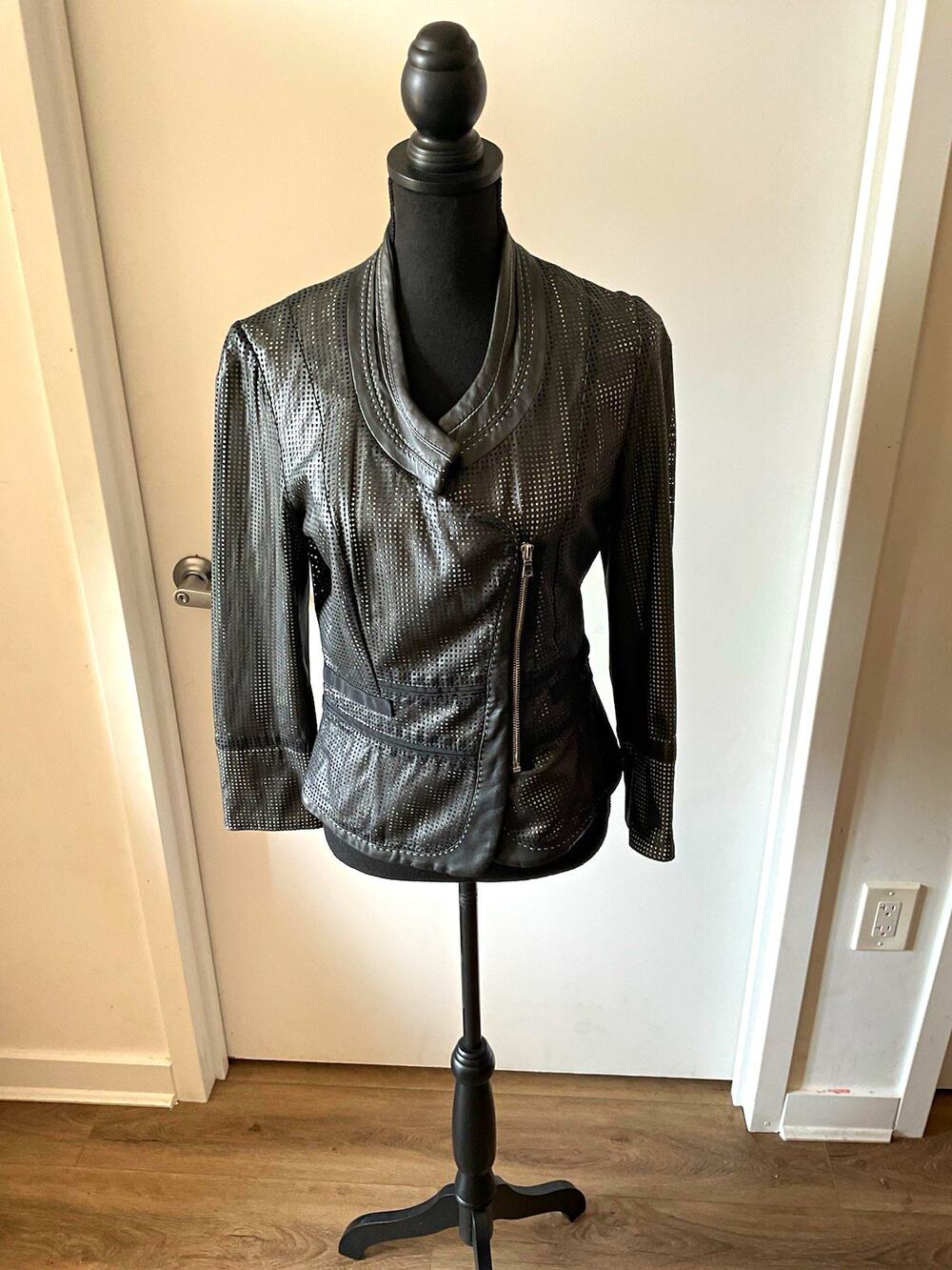 Elie Tahari Women’s Black Perforated Leather Zip Biker Jacket w/ Pockets, 2